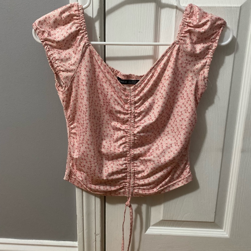 Pink flowered crop top